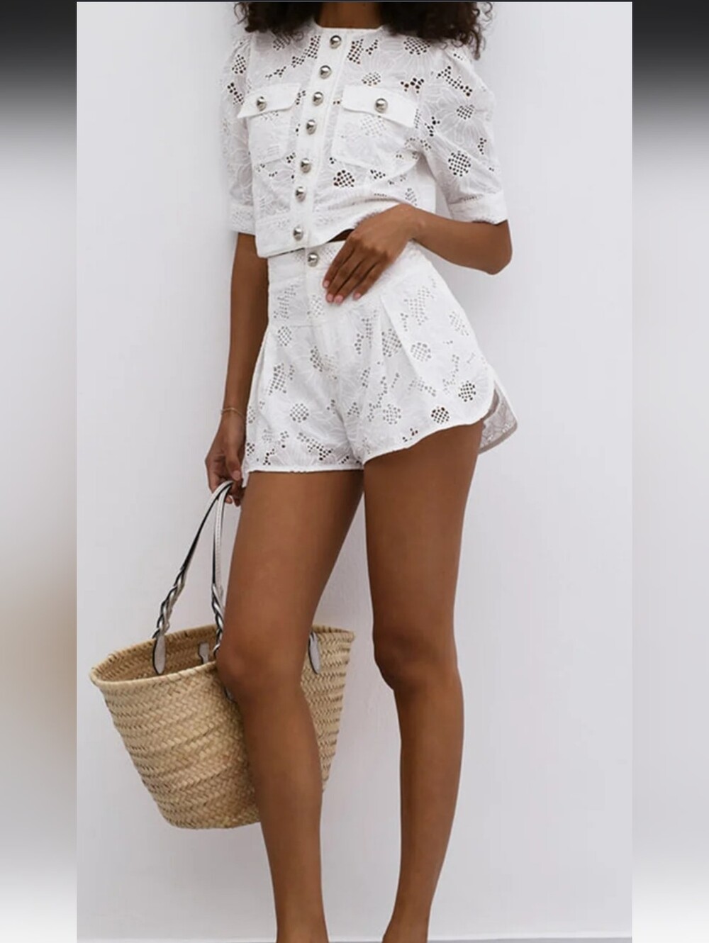 Commense Multi-Button Embroidery Shorts Set - Picture 2 of 4